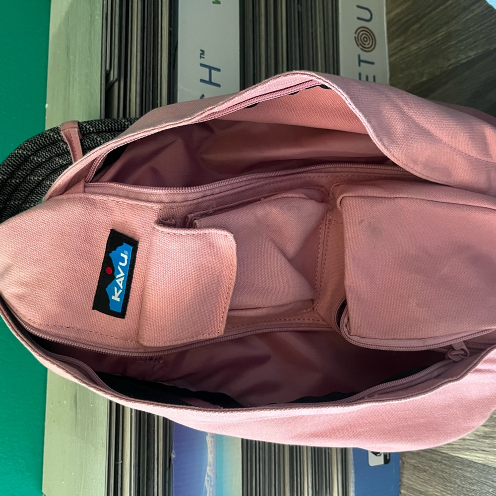 Used Kavu purse